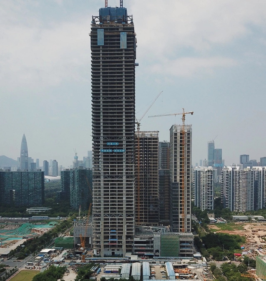 A new landmark: Steel structure topped out at the 358.7 m Shenwan Huiyun Center — original report image 8